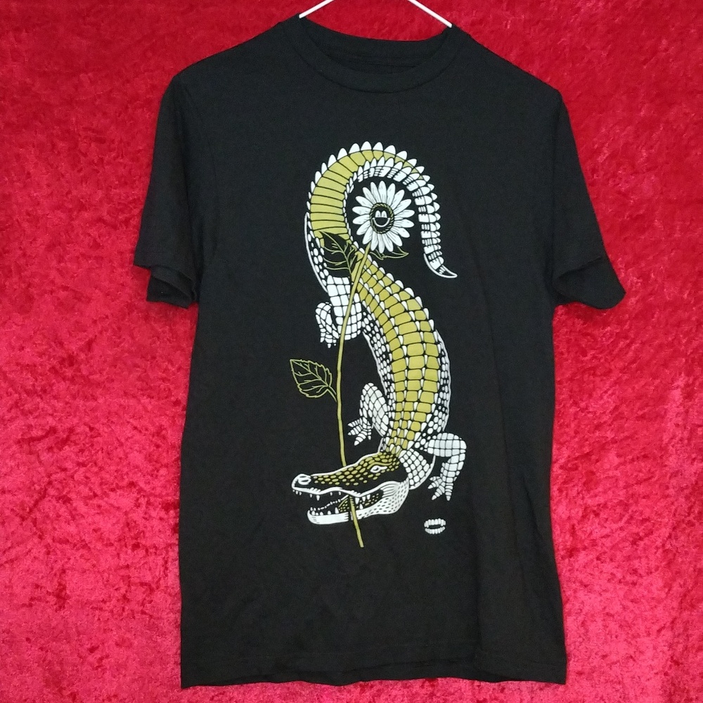 #Chompt-shirt Alligator crocodile smiling flower t-shirt